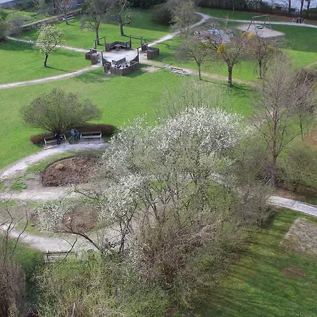 בית אירוח Penthouse Am Park גראץ